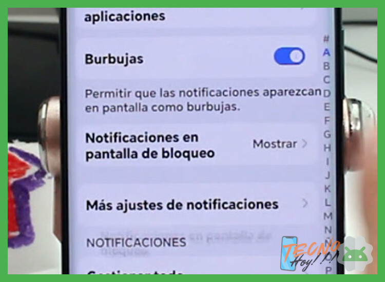 ¿Puedo ocultar el contenido de los mensajes en la pantalla de bloqueo de mi Android?